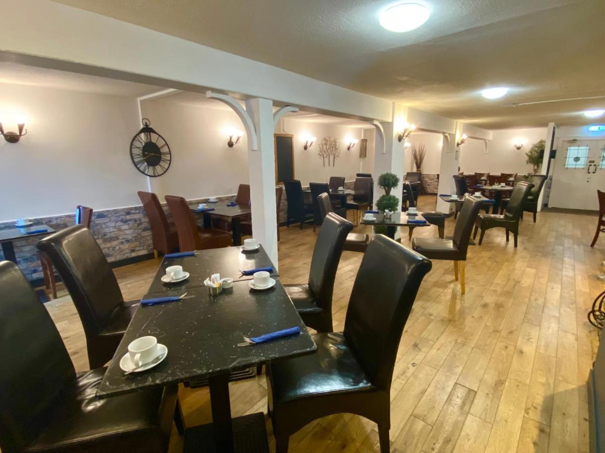 The County Hotel - Self Check-In, Ultra Fast Wi-Fi, Free Parking, Central Location 셀커크 외부 사진