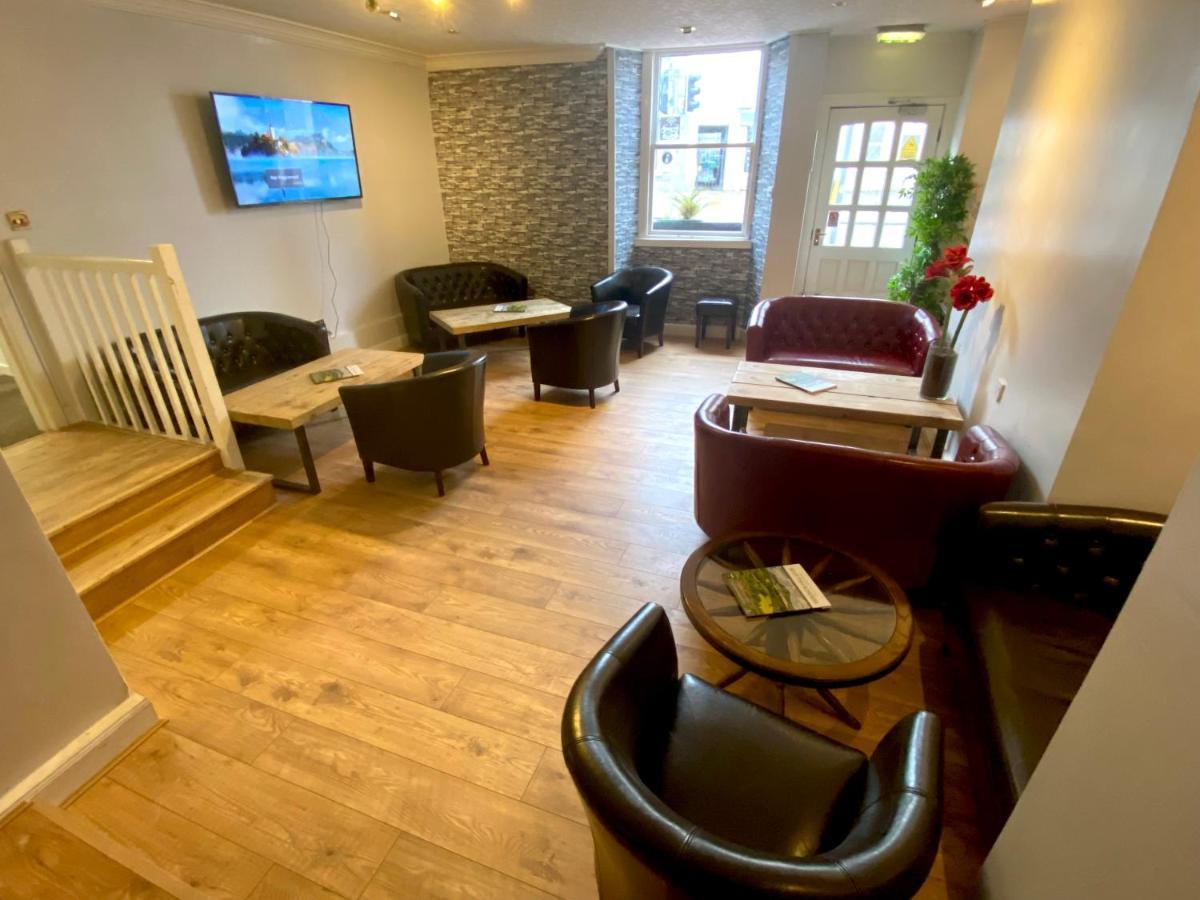 The County Hotel - Self Check-In, Ultra Fast Wi-Fi, Free Parking, Central Location 셀커크 외부 사진
