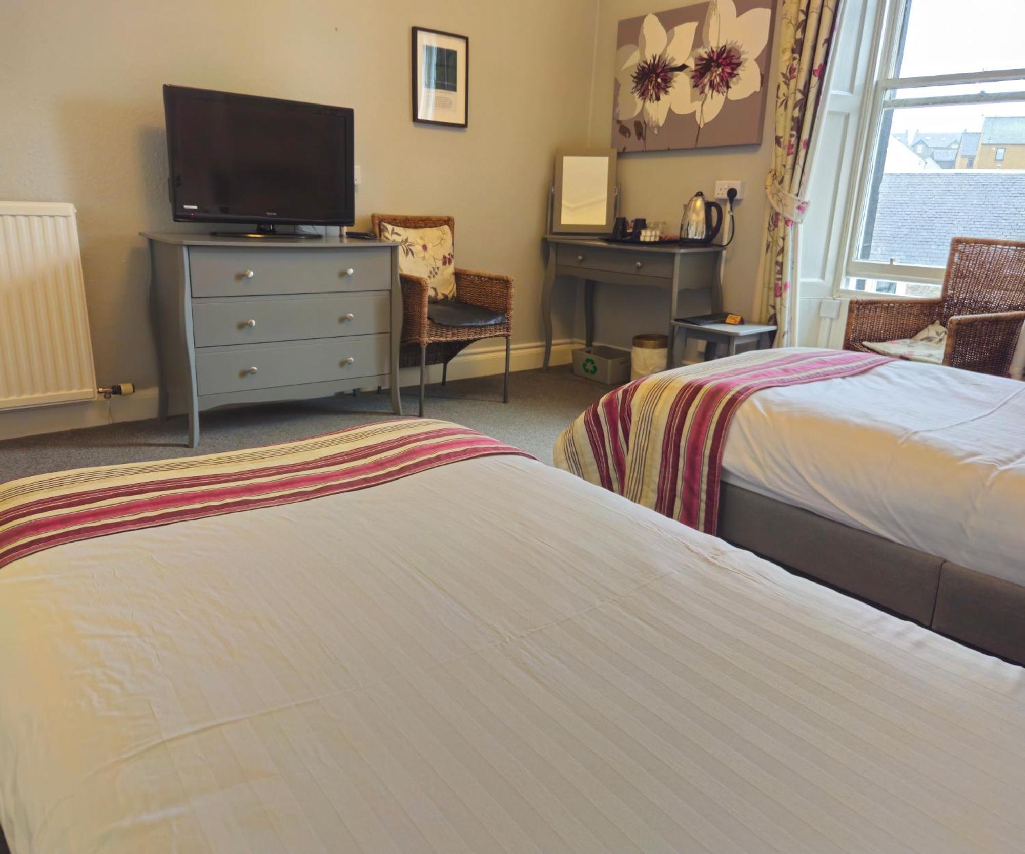 The County Hotel - Self Check-In, Ultra Fast Wi-Fi, Free Parking, Central Location 셀커크 외부 사진