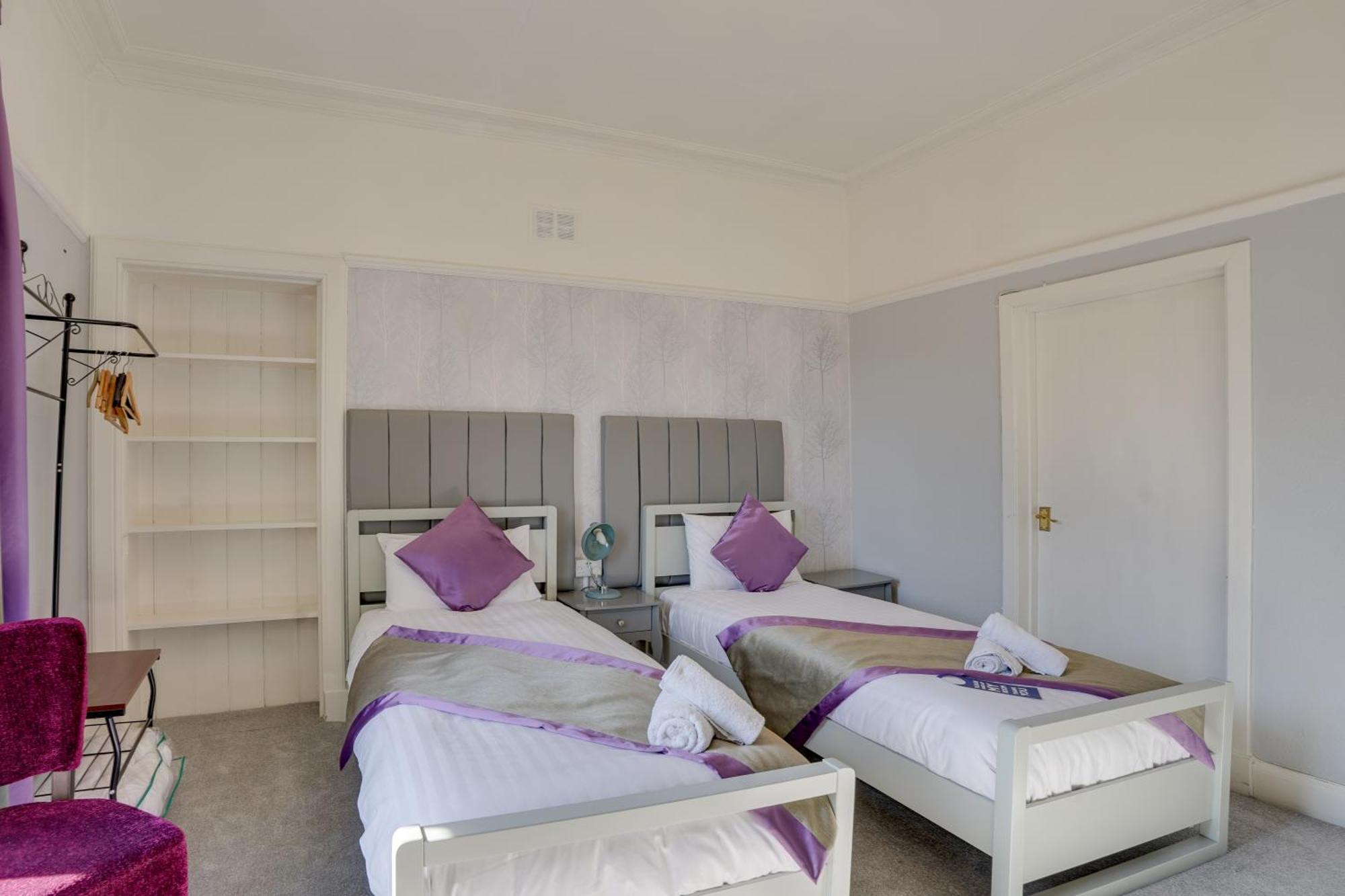 The County Hotel - Self Check-In, Ultra Fast Wi-Fi, Free Parking, Central Location 셀커크 외부 사진