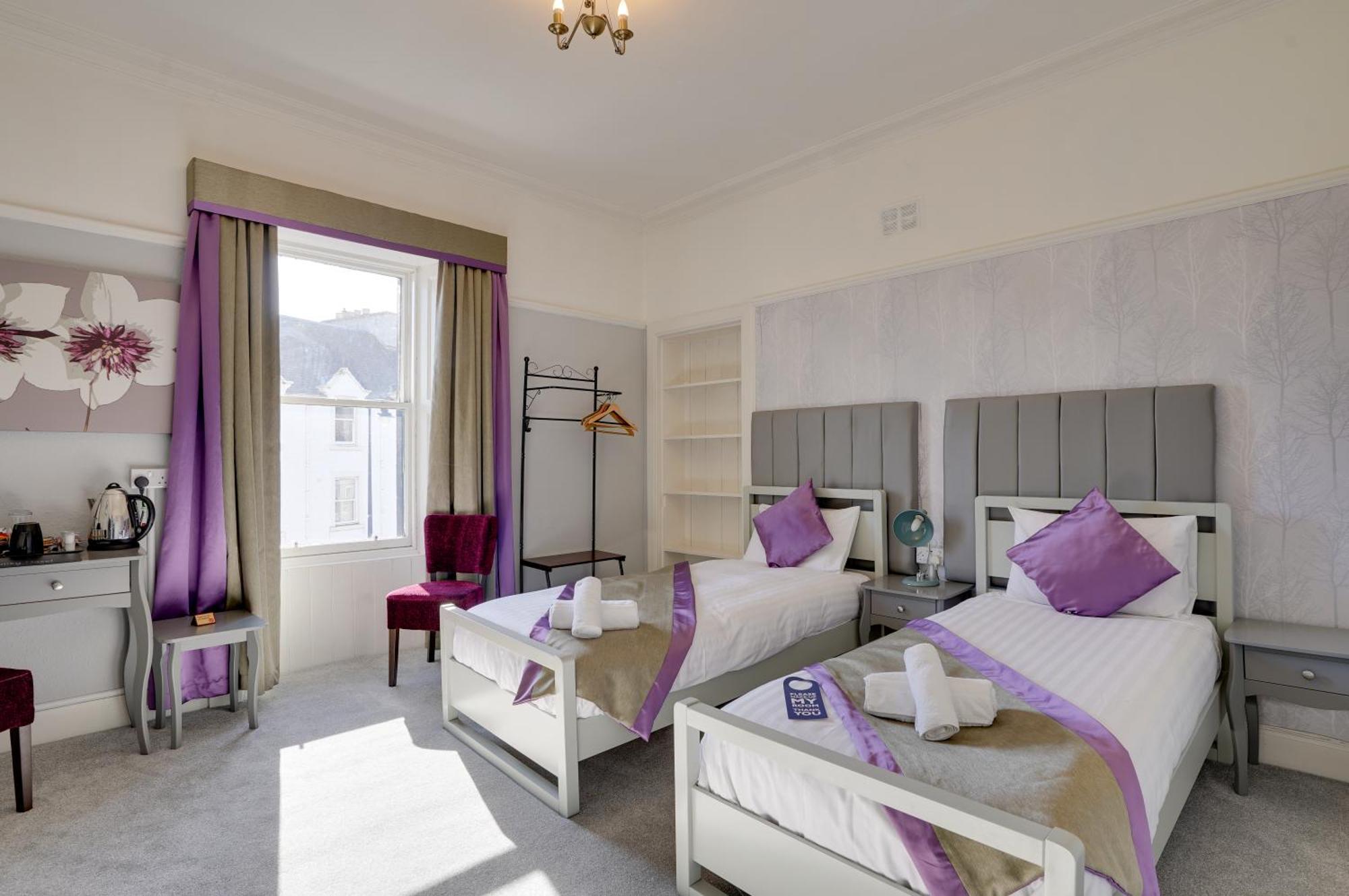 The County Hotel - Self Check-In, Ultra Fast Wi-Fi, Free Parking, Central Location 셀커크 외부 사진